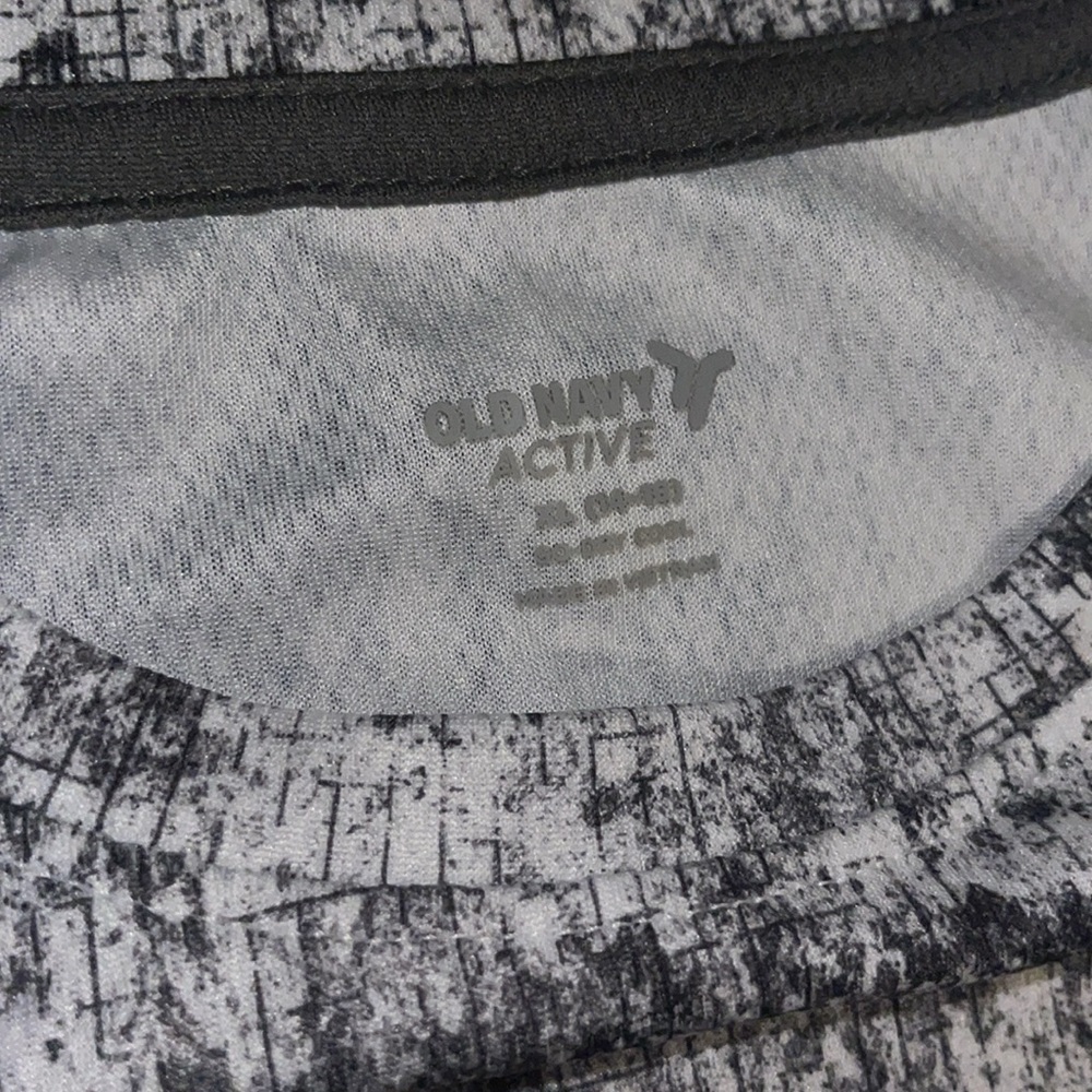 Old navy activewear XL - Picture 2 of 3